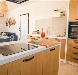 2 bedroom villa with infinity pool, near Alcamo, sleeps 4-5